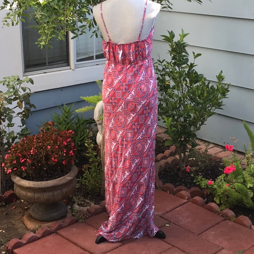 Dress - Picture 6 of 6